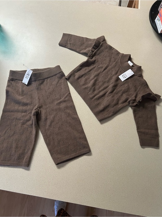 GAP Other - Brown Knit Eyelet Waistband pants & Sweater